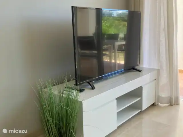 Casa Lagoon en España, Andalucía, Casares Costa - apartamento Internet y smart TV disponibles.