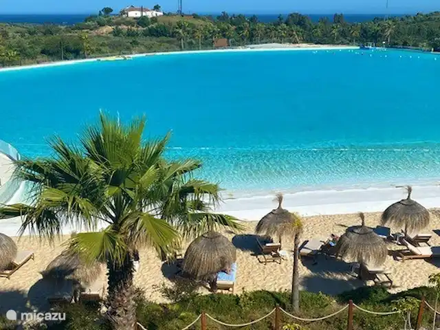 Casa Lagoon en España, Andalucía, Casares Costa - apartamento Todo tipo de deportes acuáticos gratuitos en la laguna azul brillante a poca distancia.