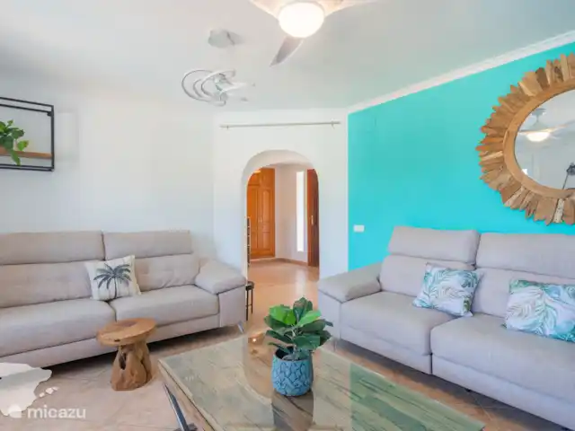 La Vida Loca | Espagne, Costa Blanca, Moraira - villa Salon à l’intérieur - avec 2 canapés et une télévision