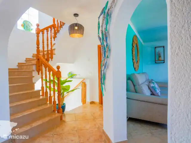 La Vida Loca | Espagne, Costa Blanca, Moraira - villa Couloir avec escalier intérieur de haut en bas