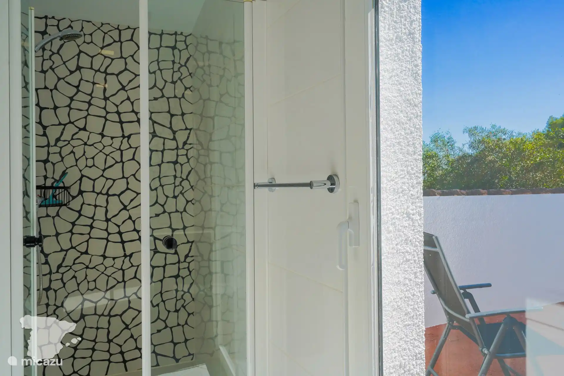 Ensuite Badezimmer in Schlafzimmer 3