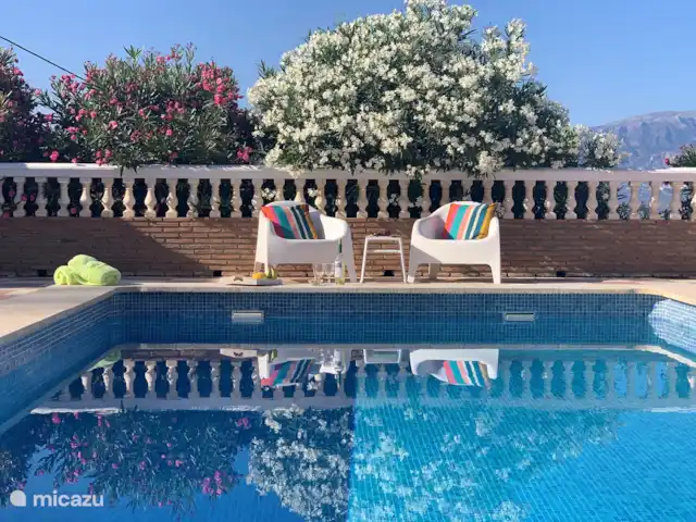 Casa Anhelando con piscina climatizada en España, Andalucía, Iznate - casa vacacional