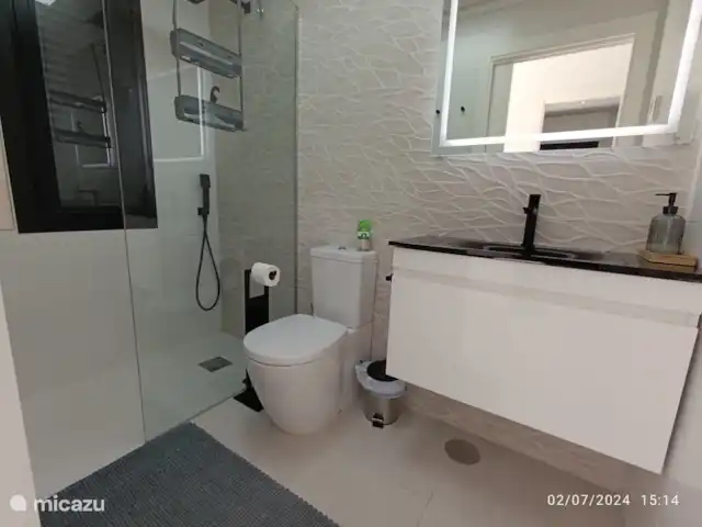 bungalow huren in Spanje, Costa Cálida, Sucina – VILLA XAVI 2de gastenbadkamer met inloopdouche en toilet