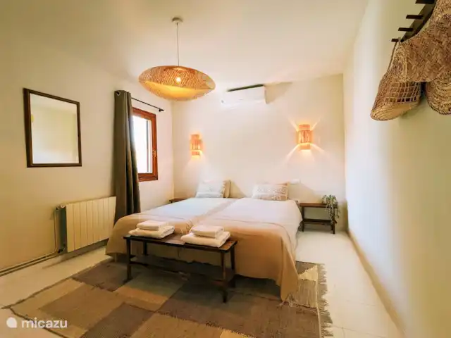 Casa Morissa en España, Costa Blanca, Benissa - villa Dormitorio dos con dos camas individuales de 90 x 200. Los colchones son todos de alta calidad.