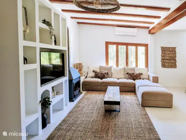 Casa Morissa en España, Costa Blanca, Benissa - villa Sala de estar con armario compartimento