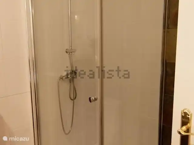 Can Senna | Espagne, Valence, La Pobla de Vallbona  - villa Douche 1 (rez-de-chaussée)