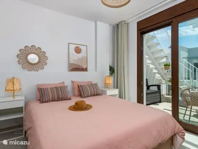 Location de Vacances Espagne, Murcia, San Pedro del Pinatar, appartement - Casa Amorosa Chambre des maîtres avec salle de bain privée