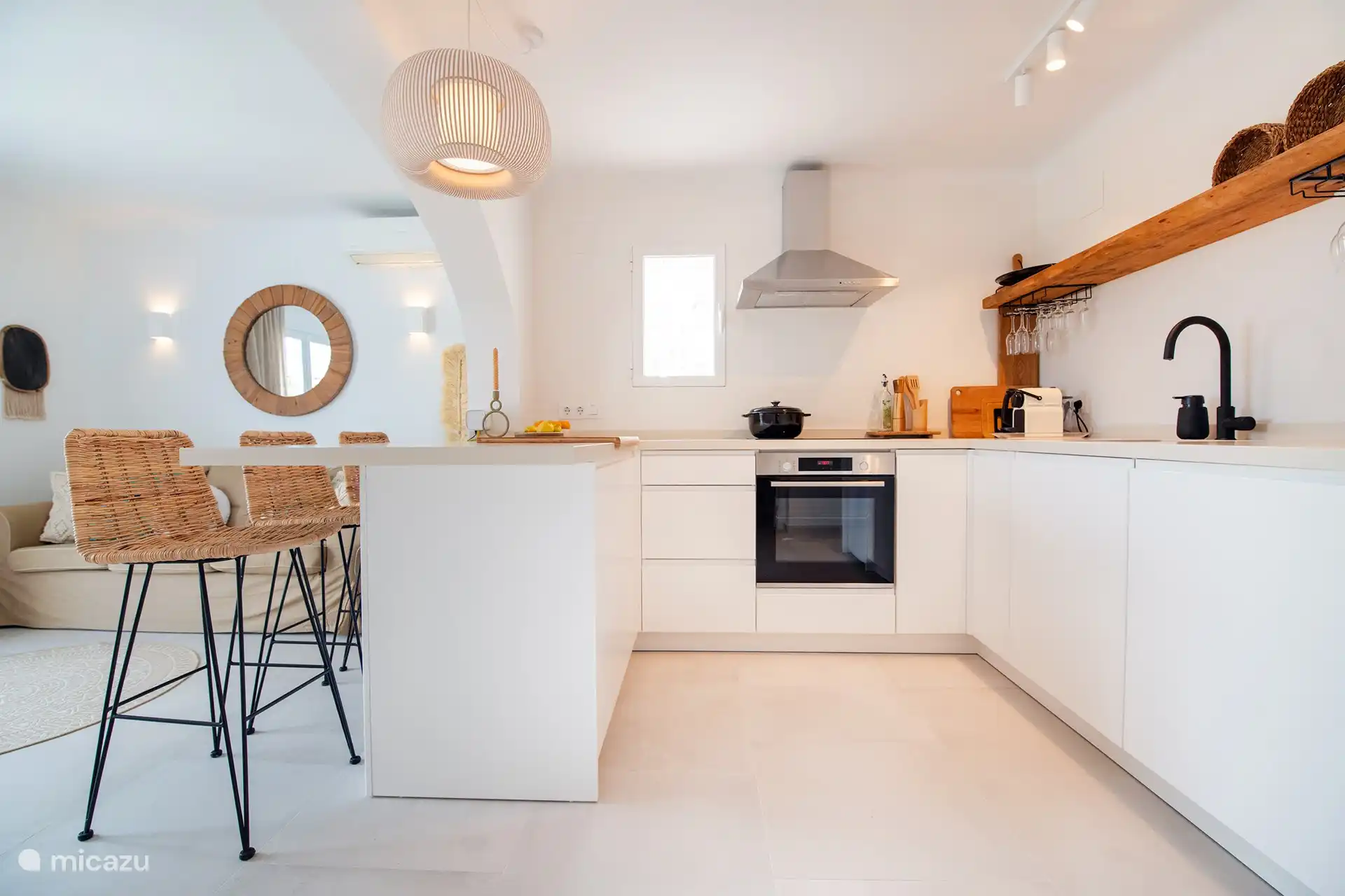 Küche voll ausgestattet