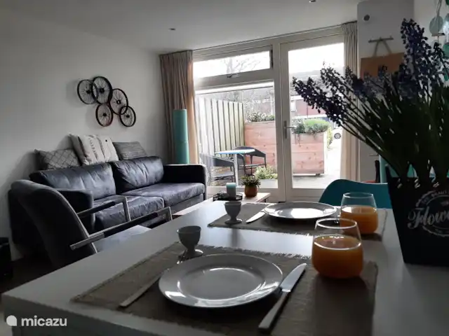 Mooy aan Zee en Países Bajos, Holanda del Norte, Callantsoog - casa paredada Salón