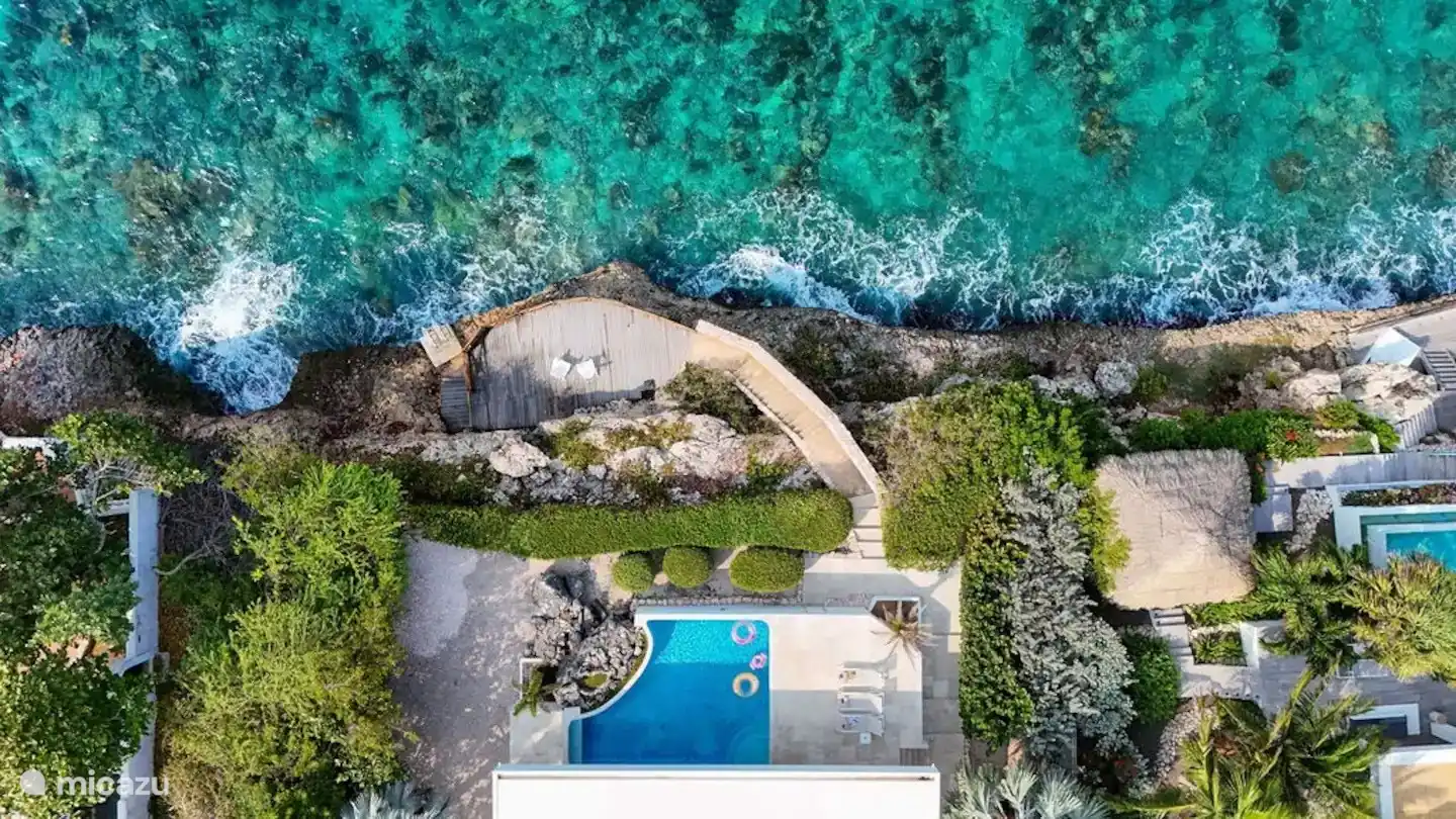 La maison vue d’en haut. 