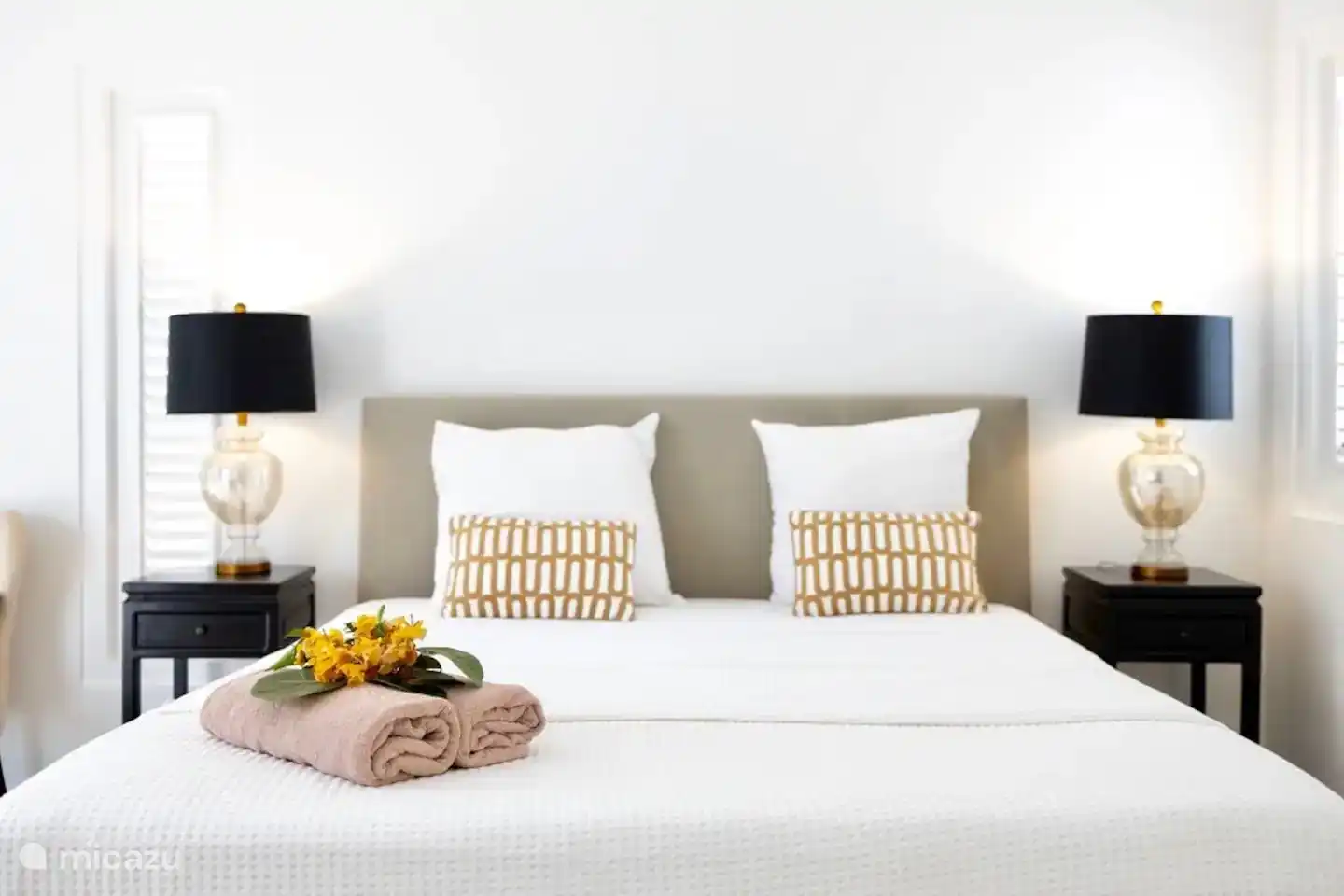 Chambre 1 avec lit de 1,80x2m