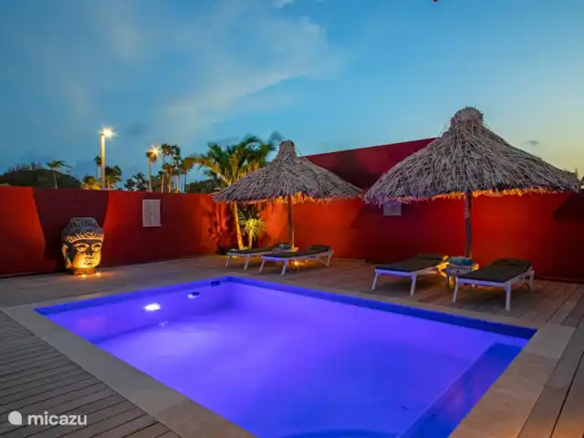 Villa Rayo de Sol en Curazao, Banda Arriba (este), Mambo Beach - villa Piscina por la noche