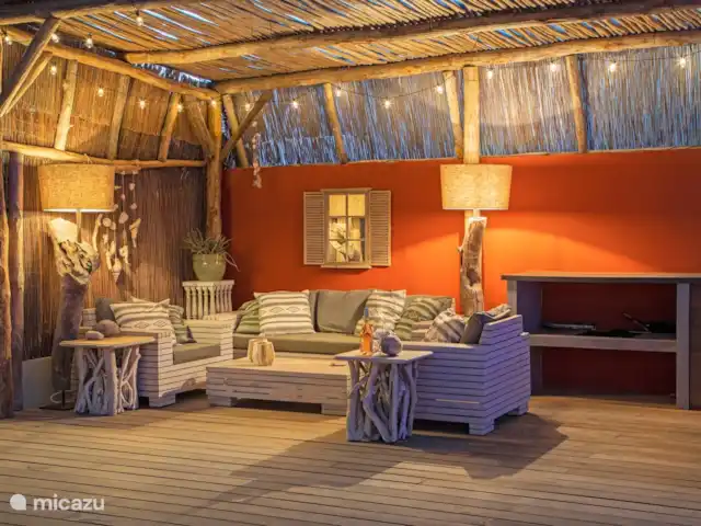 Villa Rayo de Sol en Curazao, Banda Arriba (este), Mambo Beach - villa Zona de estar en el jardín junto a la piscina