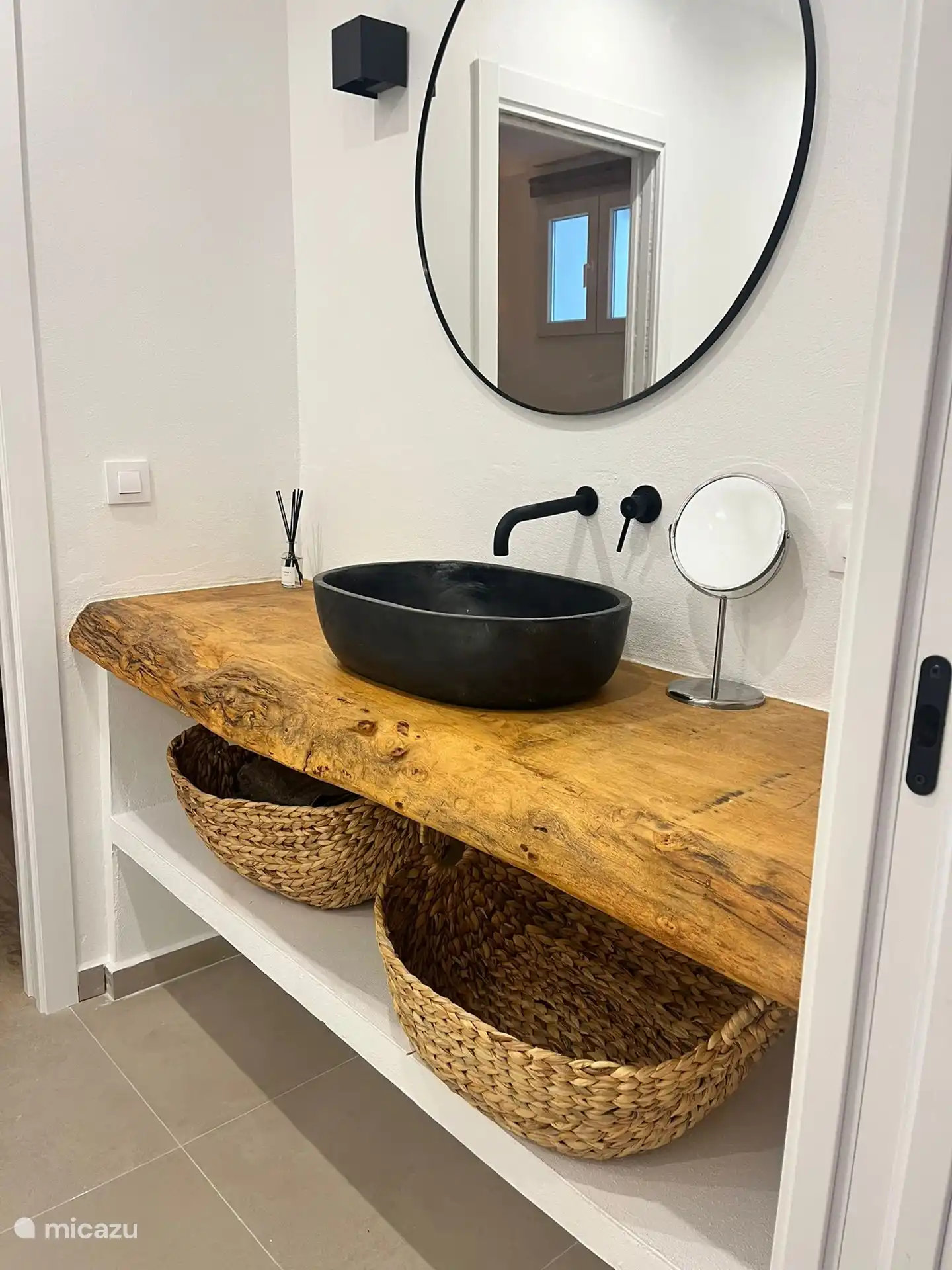 one of the two bathrooms of the lower floor