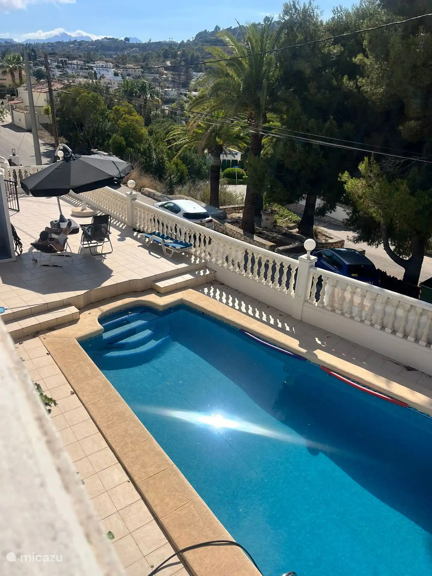 The lovely swimming pool