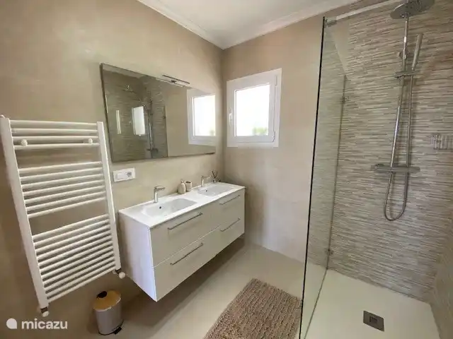 Location de Vacances Espagne, Costa Blanca, Benidoleig, villa - Villa Verano Salle de bain 1er étage