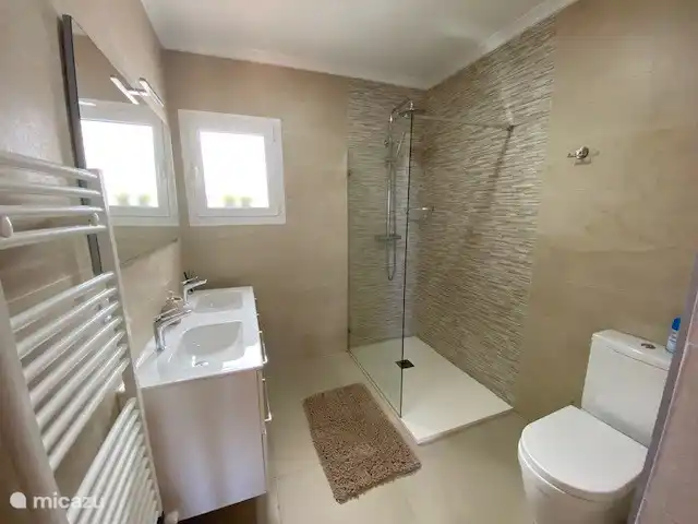 Location de Vacances Espagne, Costa Blanca, Benidoleig, villa - Villa Verano Salle de bain 1er étage