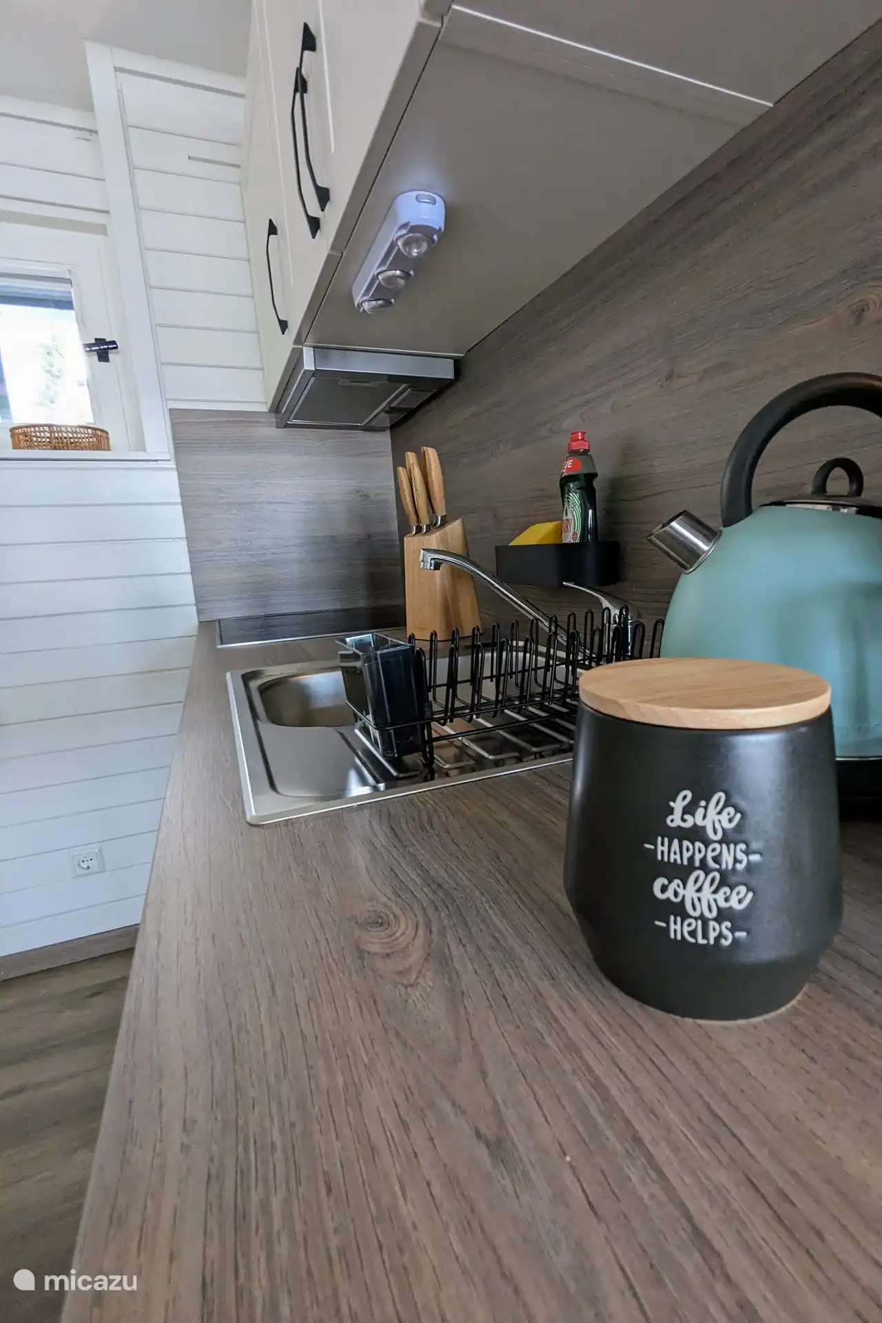 Le café et le thé sont inclus avec nous