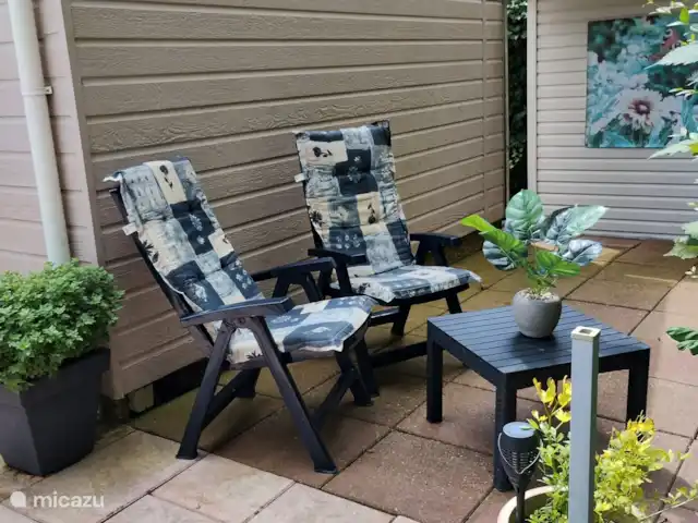 Location de Vacances Pays-Bas, Hollande méridionale, Goedereede, maison de vacances - Palais de Wil À l’arrière du chalet, il y a aussi une terrasse
