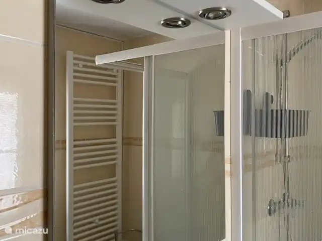 Location de Vacances Pays-Bas, Hollande méridionale, Goedereede, maison de vacances - Palais de Wil La salle de bain