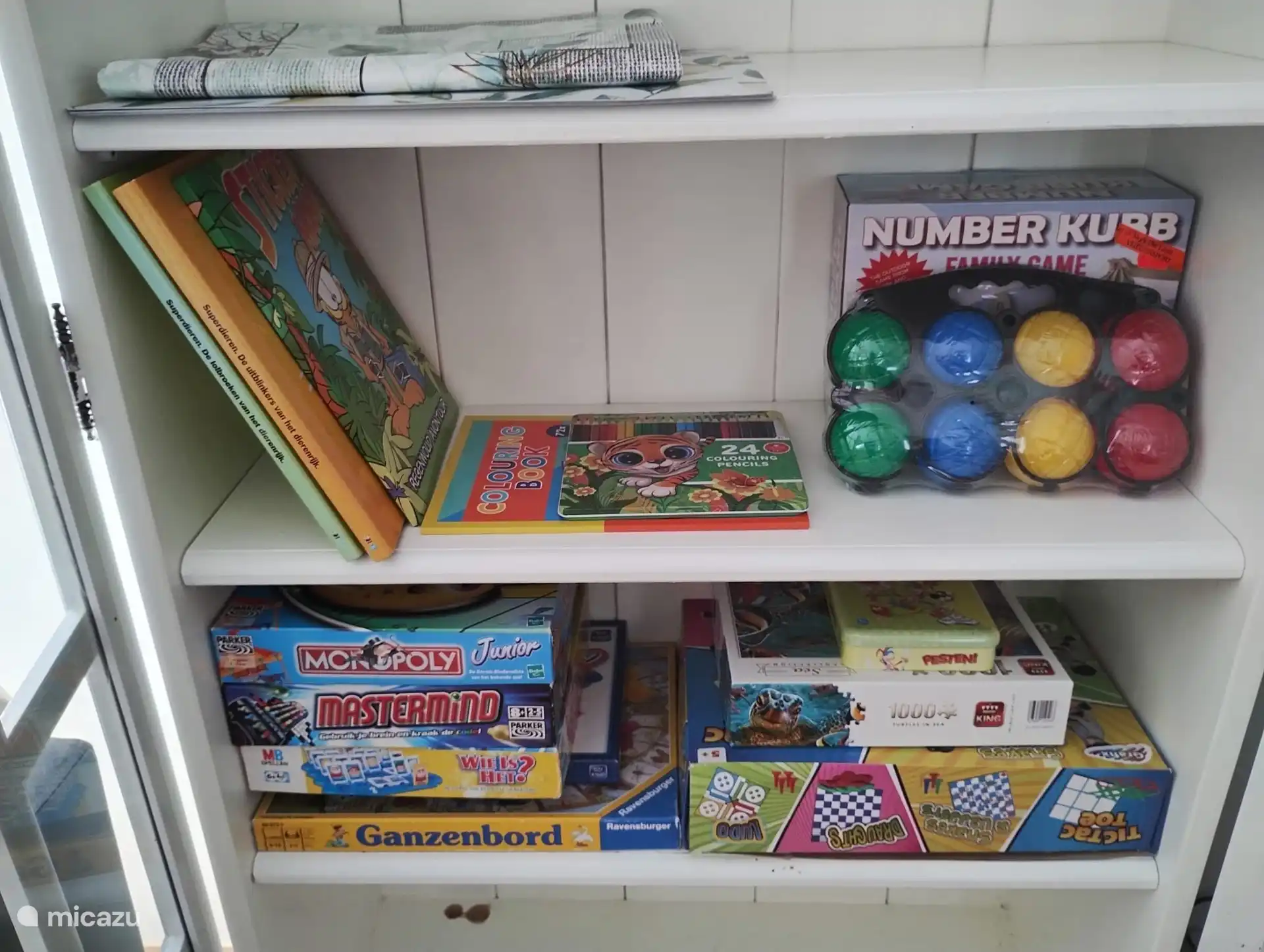 Im Chalet gibt es einen Schrank mit Spielen für Kinder