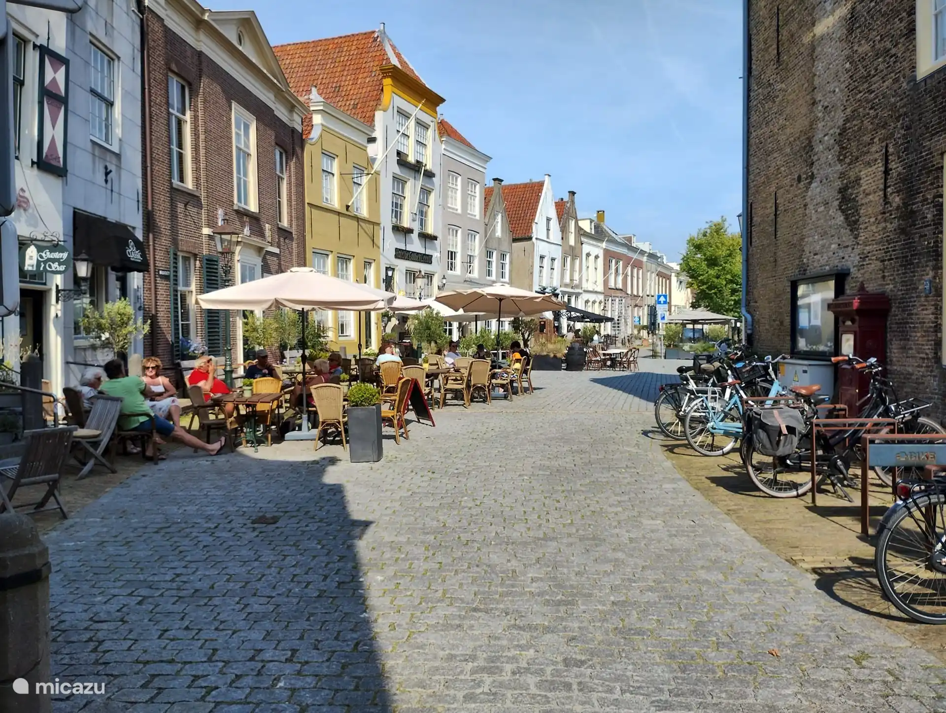 Nach einer schönen Radtour oder einem Spaziergang können Sie immer noch eine Terrasse in Goedereede genießen. Auch nur wenige Gehminuten (5 Minuten) vom Park entfernt