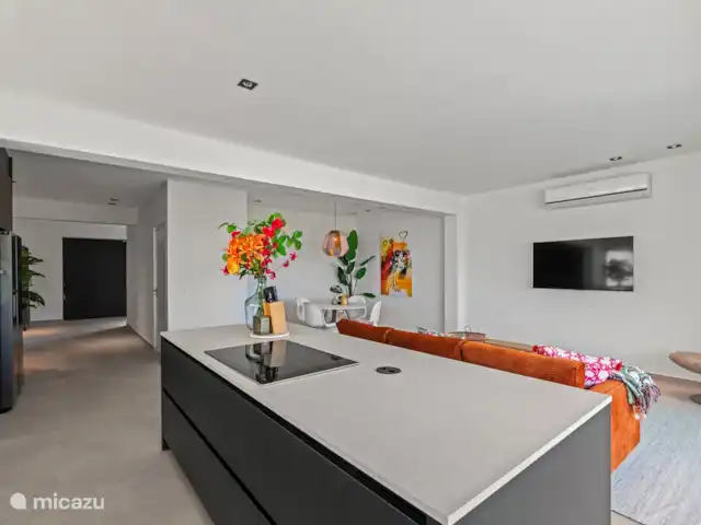 Station balnéaire de Blue Bay | Villa Bocazul 1 | Curaçao, Curaçao-Centre, Blue Bay - villa Une cuisine ouverte qui s’intègre parfaitement au salon