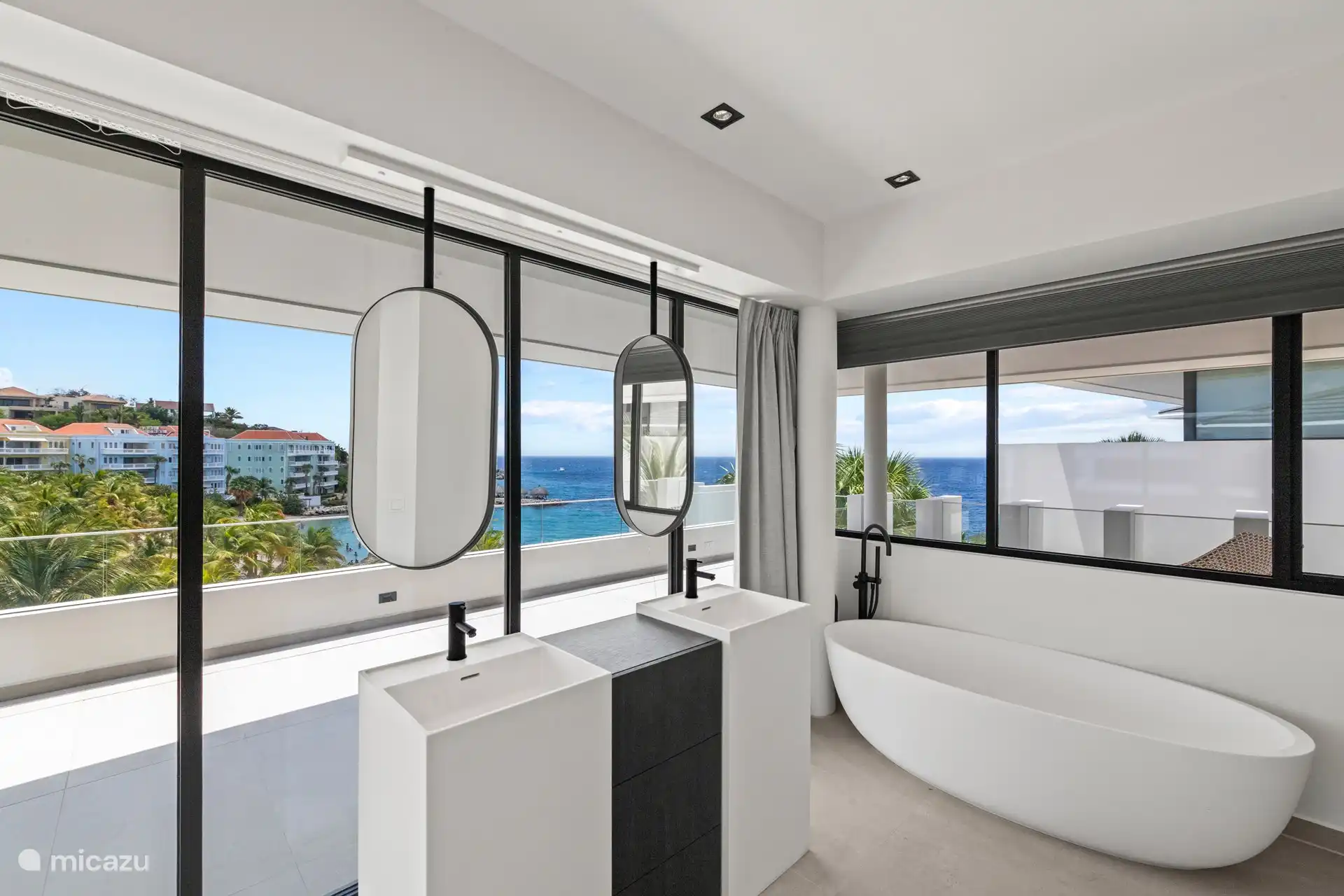 Bad im Hauptschlafzimmer