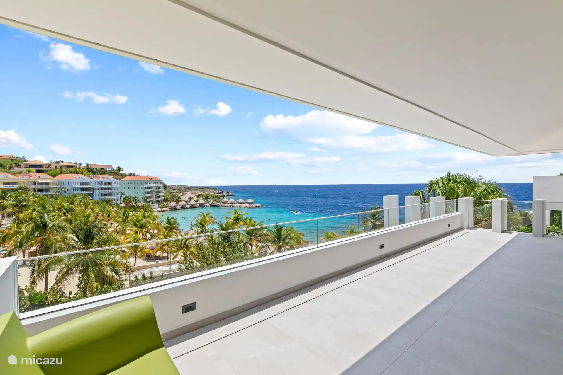 Balkon Hauptschlafzimmer mit Meerblick