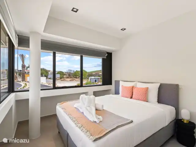 Station balnéaire de Blue Bay | Villa Bocazul 1 | Curaçao, Curaçao-Centre, Blue Bay - villa Chambre avec lit double, salle de bain et climatisation