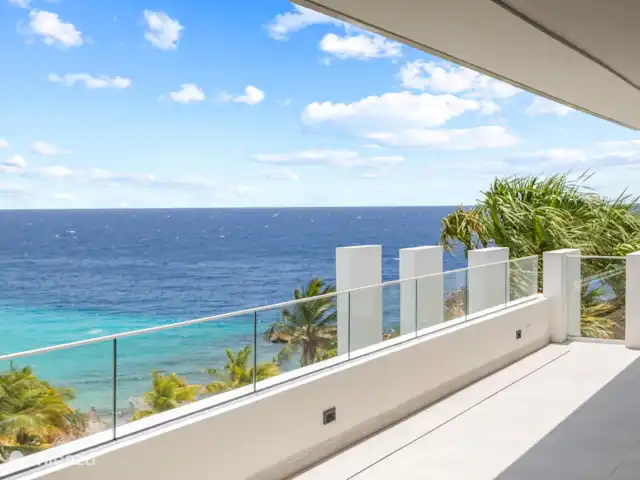 Station balnéaire de Blue Bay | Villa Bocazul 1 | Curaçao, Curaçao-Centre, Blue Bay - villa Chambre parentale avec balcon avec vue sur la mer