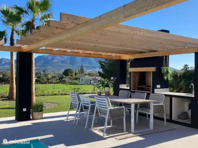 Villa Palmera | Espagne, Andalousie, Alhaurín el Grande - villa Mangez dehors à l’ombre.