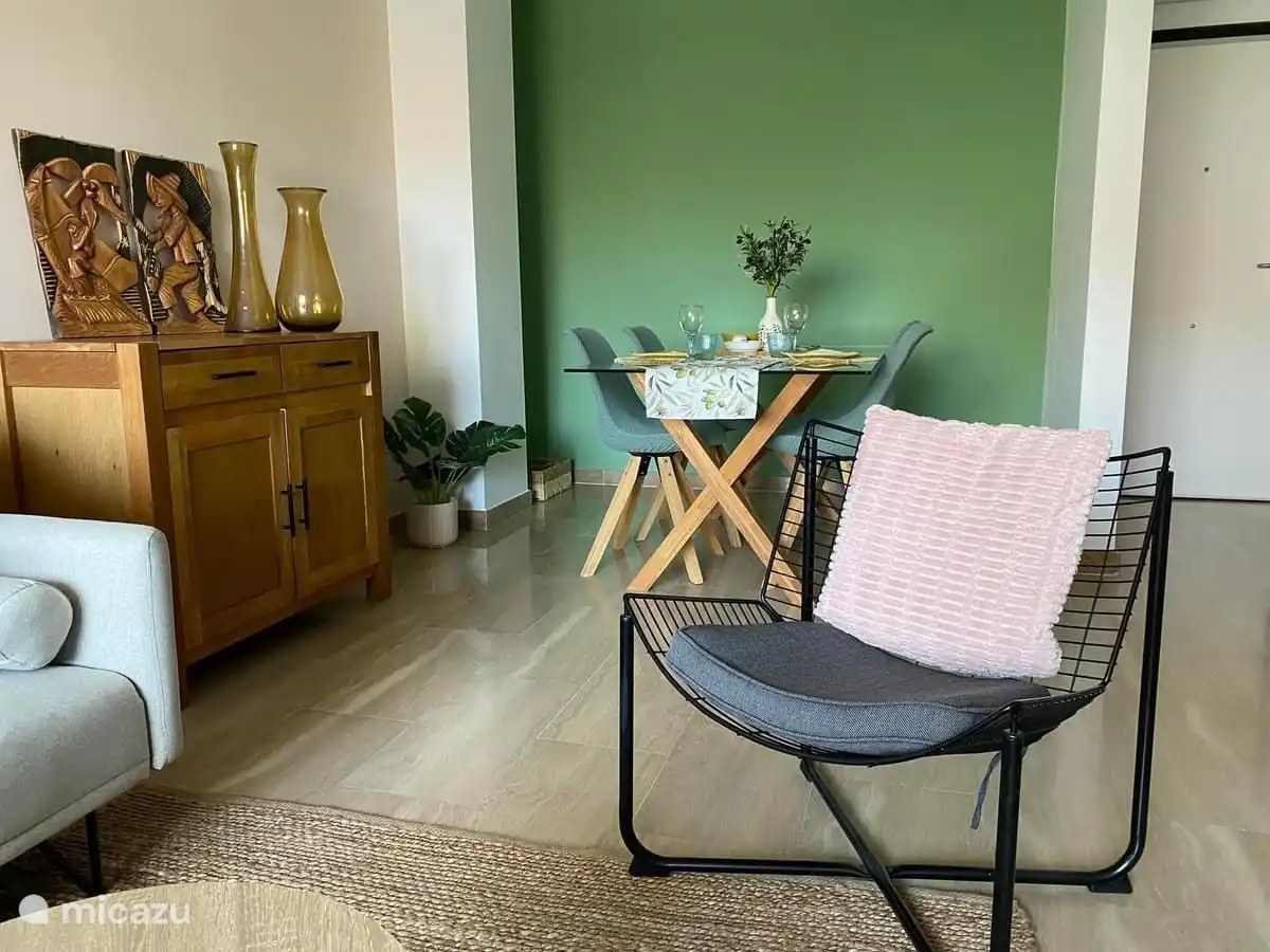 C’est merveilleux de regarder le ciel à l’extérieur de l’intérieur.