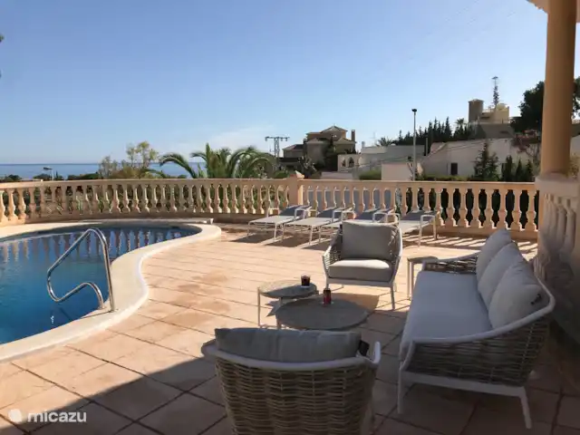 Casa Roca de Leones en España, Costa Blanca, El Campello - villa Piscina y terraza