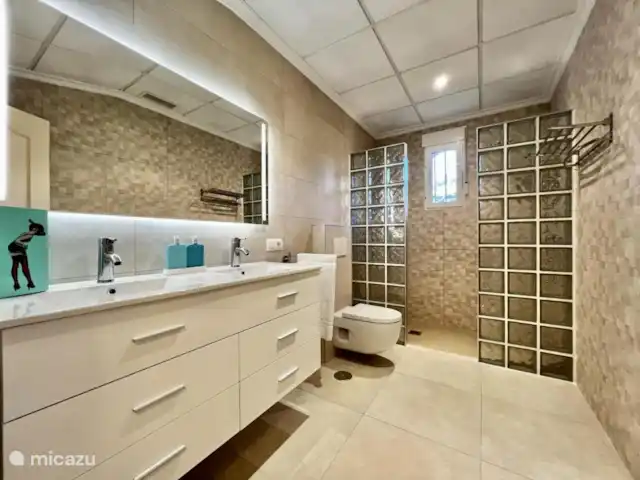 Casa Roca de Leones en España, Costa Blanca, El Campello - villa 2º Baño