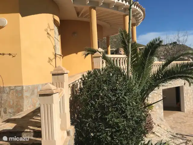 Casa Roca de Leones en España, Costa Blanca, El Campello - villa Jardín