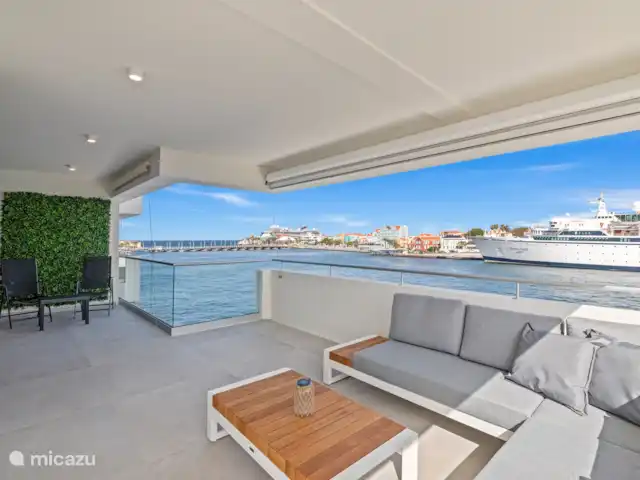 Le quai 5D, près de Handelskade, Punda | Curaçao, Curaçao-Centre, Willemstad - appartement Vue unique sur la baie d’Anna, au cœur de Willemstad