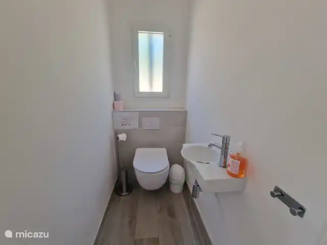 Villa la Luciole met uitzicht op zee huren in Frankrijk, Côte d´Azur, Les Issambres - villa Seperaat toilet