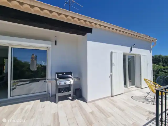 Villa la Luciole met uitzicht op zee huren in Frankrijk, Côte d´Azur, Les Issambres - villa Balkonterras met gasbarbecue
