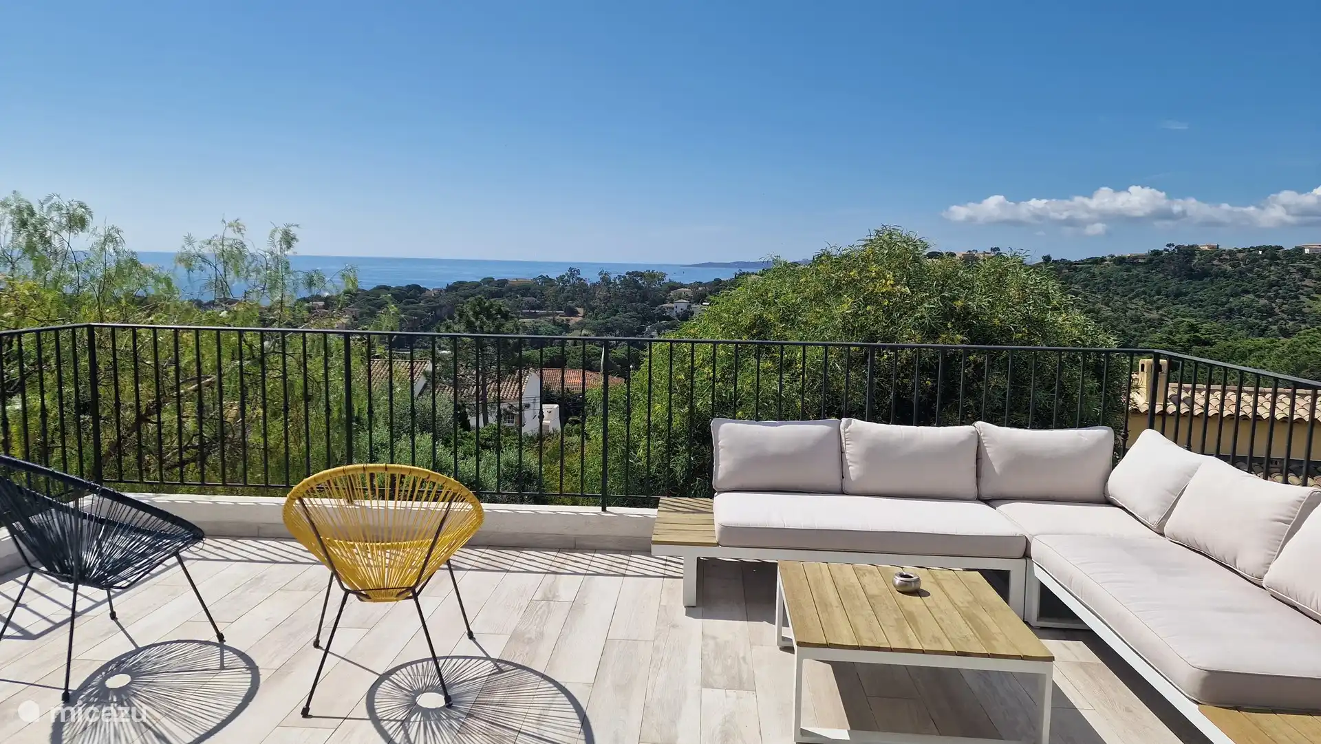 Villa la Luciole con vistas al mar en Francia, Costa Azul, Les Issambres - Villa