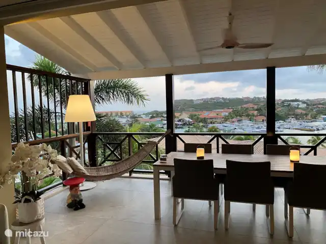 Location de Vacances Curaçao, Banda Ariba (est), Spaanse Water, appartement - Penthouse de luxe Casa Bon Vie Grande terrasse avec une vue imprenable.