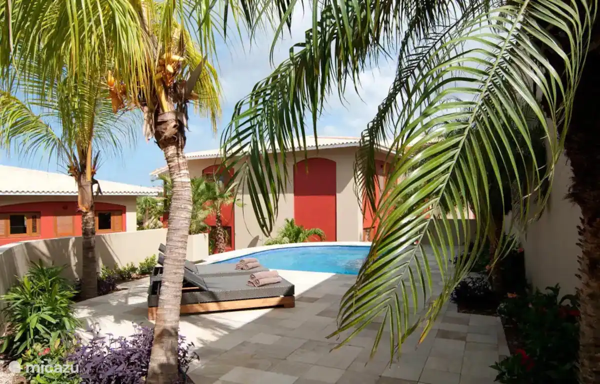 Additional swimming pool directly below the apartment.