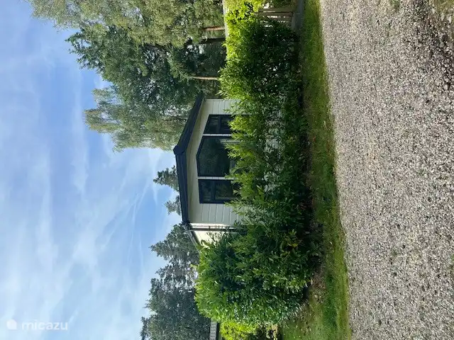 Boshuisje A ligt een paar stappen van het Veluws bos af.