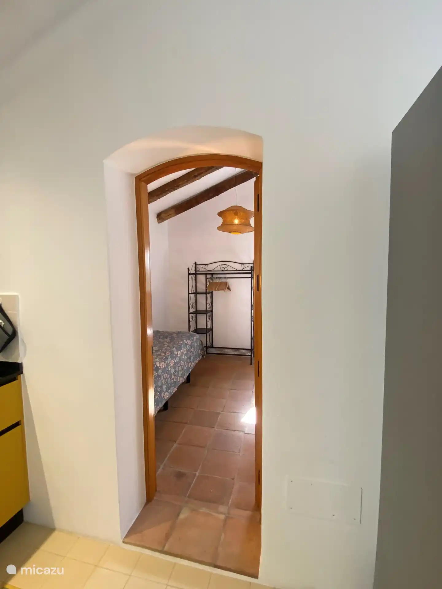 vanuit keuken direct in de slaapkamer