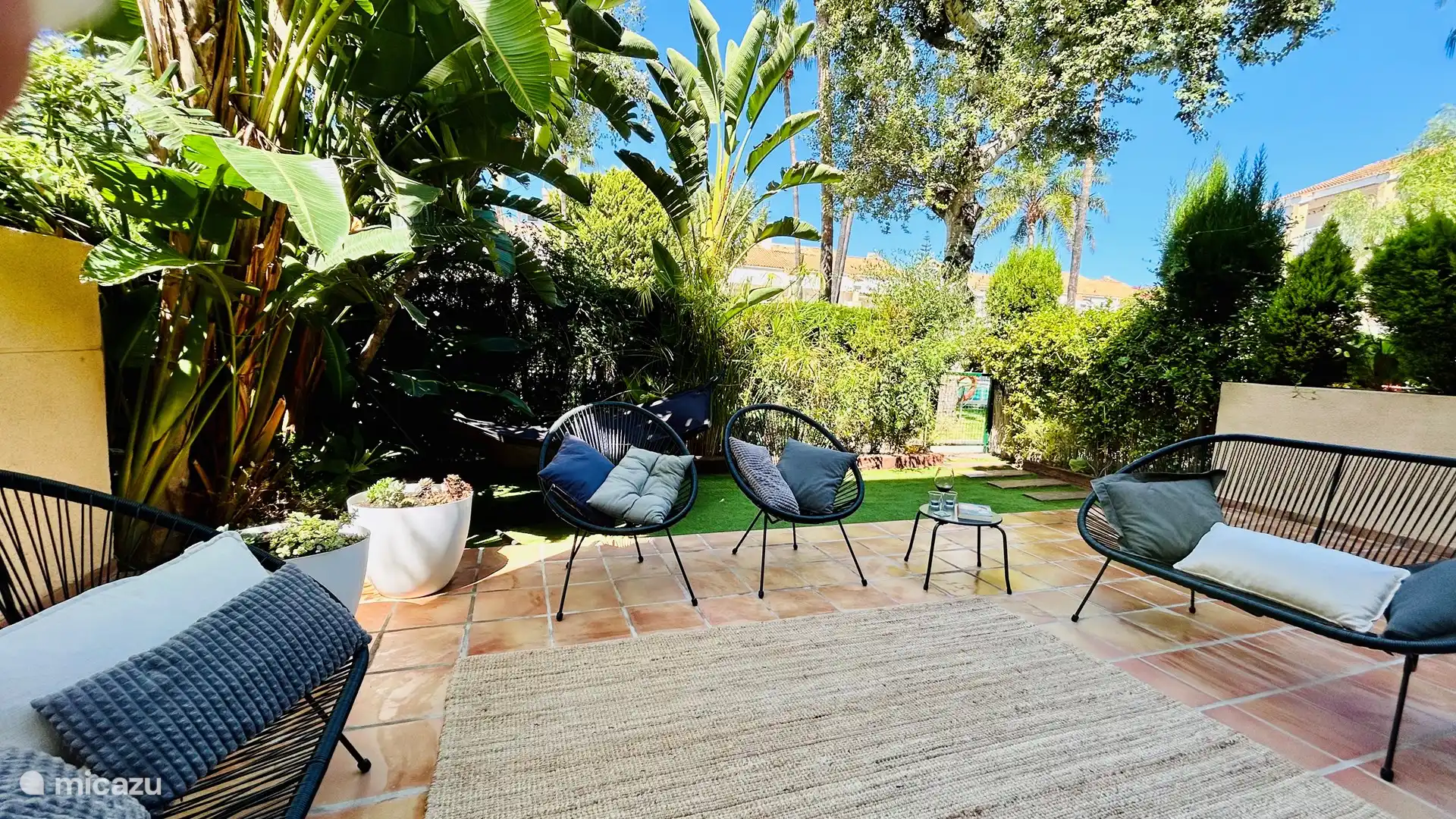 Jardin avec coin salon