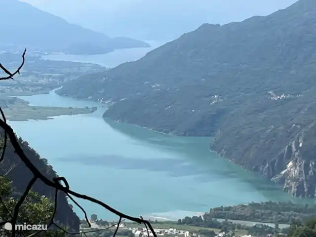 Benvenuti al lago en Italia, Lago de Como, Novate Mezzola - apartamento Vista aérea del Lago di Mezzola con la conexión con el Lago de Como al fondo