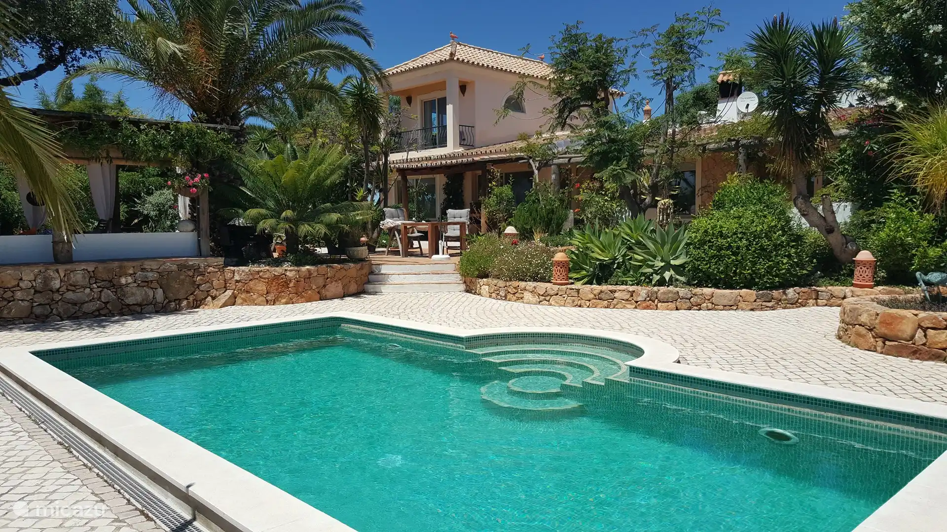 MontAlegre in Portugal, Algarve, Quelfes - bungalow