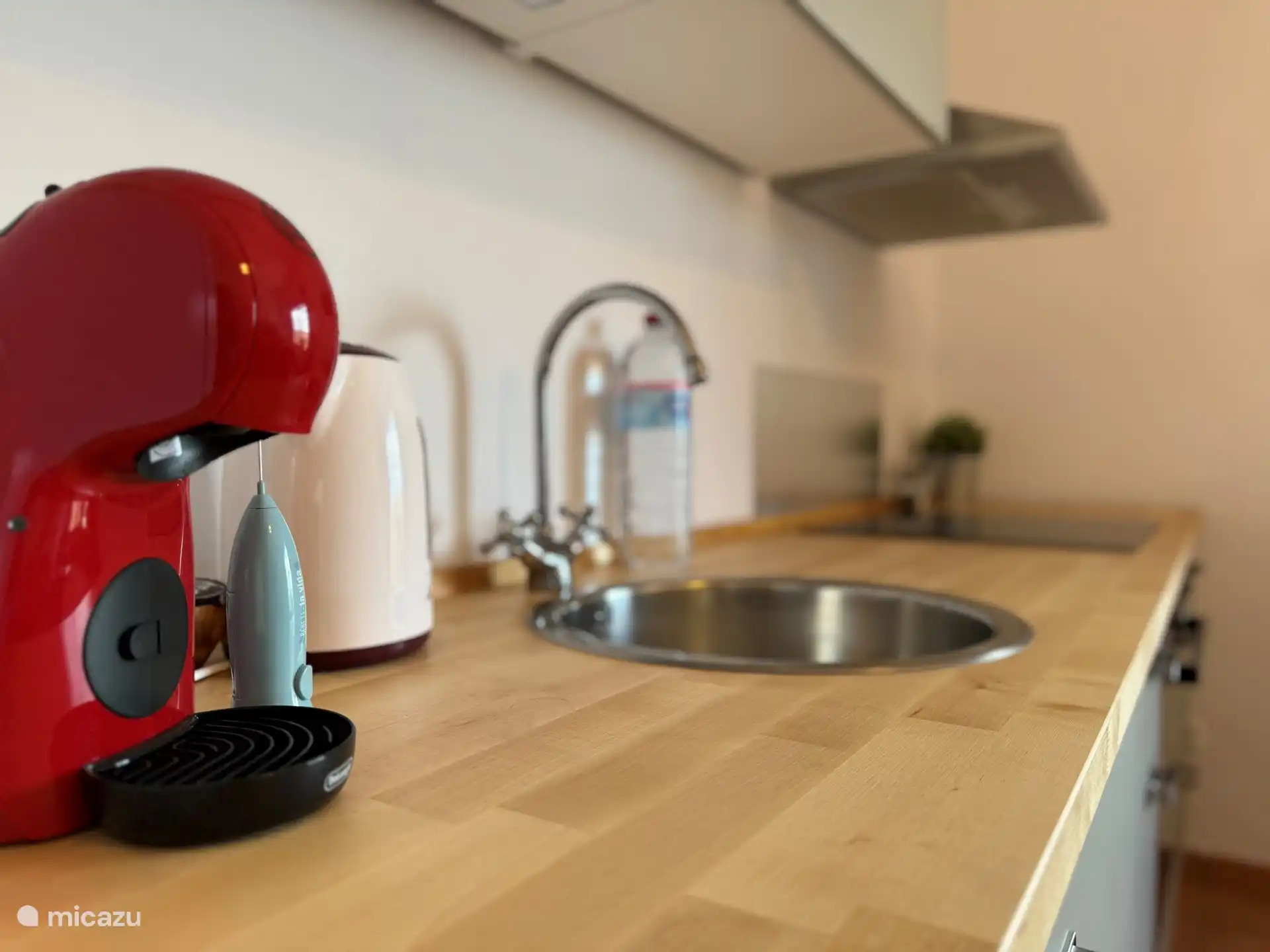 Coffee and tea making facilities