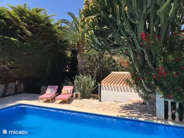Villa Orquídea en España, Costa Blanca, Dénia - villa Terraza junto a la piscina