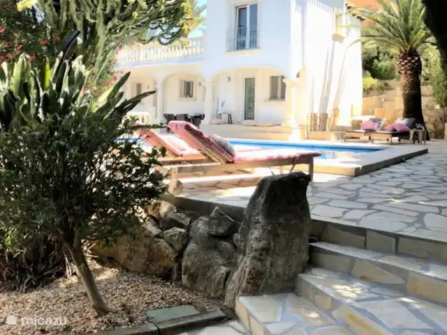 Villa Orquídea en España, Costa Blanca, Dénia - villa Vista de la casa y piscina